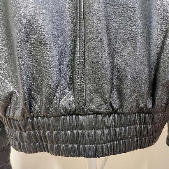 Hill & Archer Leather bomber style jacket, Approx 24” PTP, 26” Long Size 42 - Picture 7 of 11